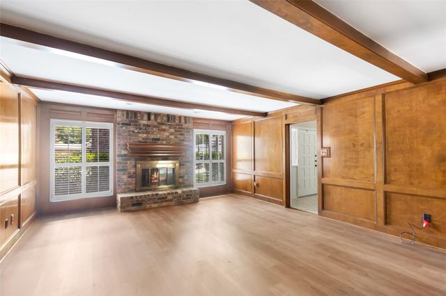 2210 Laurel Hill Drive, Kingwood, TX 77339