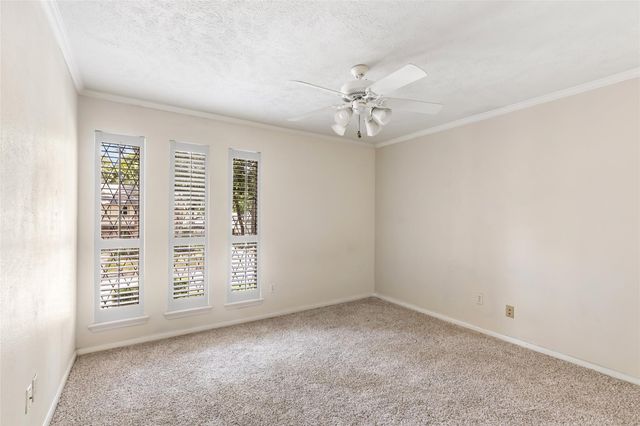 2210 Laurel Hill Drive, Kingwood, TX 77339