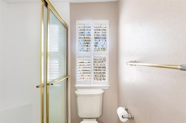 2210 Laurel Hill Drive, Kingwood, TX 77339