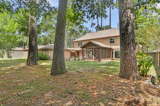 2210 Laurel Hill Drive, Kingwood, TX 77339
