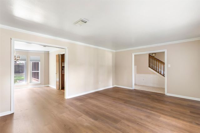 2210 Laurel Hill Drive, Kingwood, TX 77339