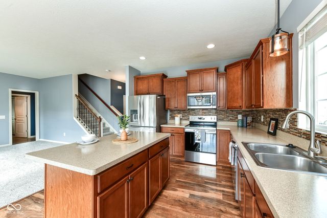 6657 Park Grove Boulevard, Whitestown, IN 46075