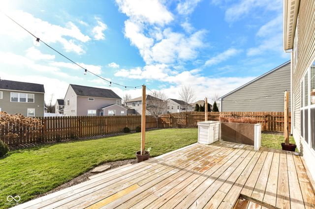 6657 Park Grove Boulevard, Whitestown, IN 46075