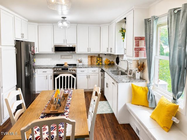 209 Polk Drive, Jonesborough, TN 37659