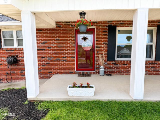 209 Polk Drive, Jonesborough, TN 37659