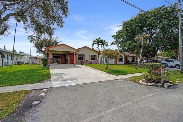 215 NW 12th Ct, Dania Beach, FL 33004