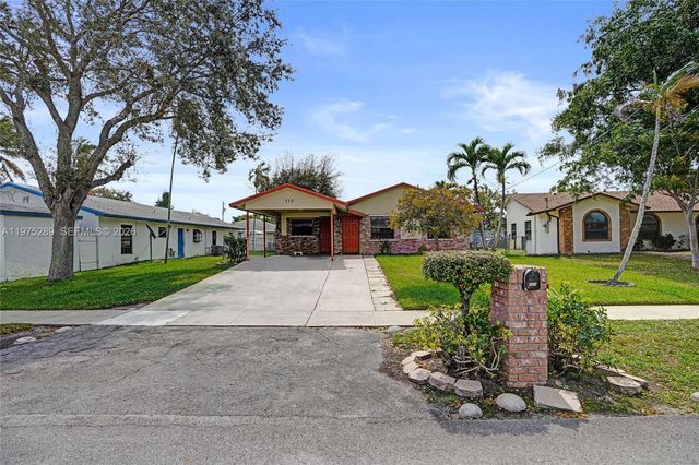 215 NW 12th Ct, Dania Beach, FL 33004