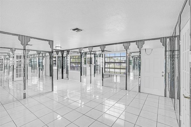 215 NW 12th Ct, Dania Beach, FL 33004