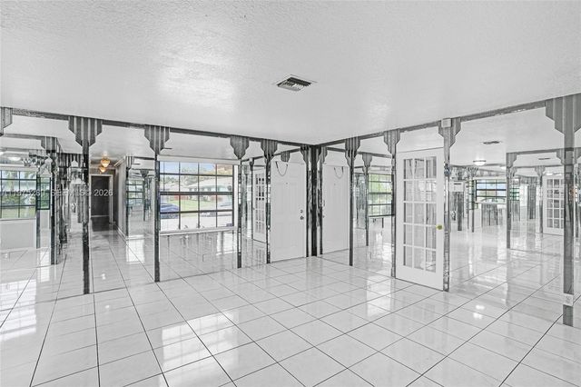 215 NW 12th Ct, Dania Beach, FL 33004