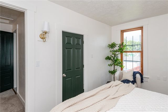 1925 E 4th Street, Dayton, OH 45403