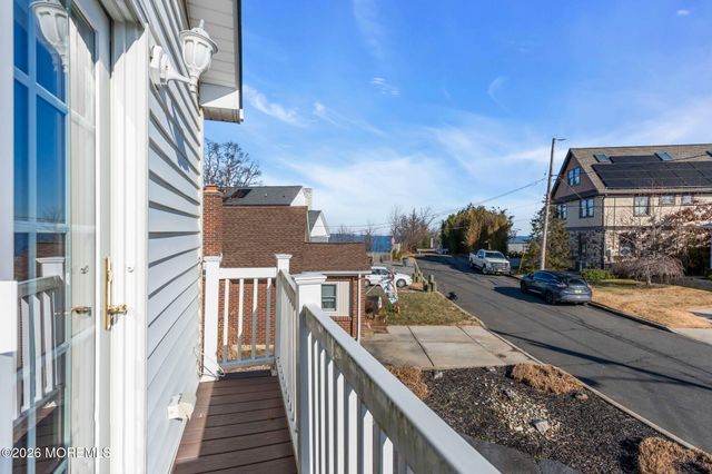 83 Seawood Drive, Keyport, NJ 07735