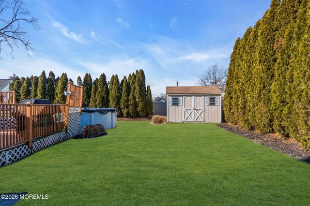 83 Seawood Drive, Keyport, NJ 07735