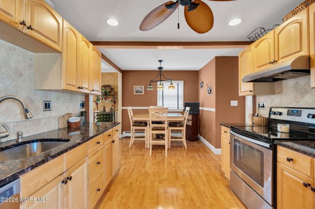 83 Seawood Drive, Keyport, NJ 07735