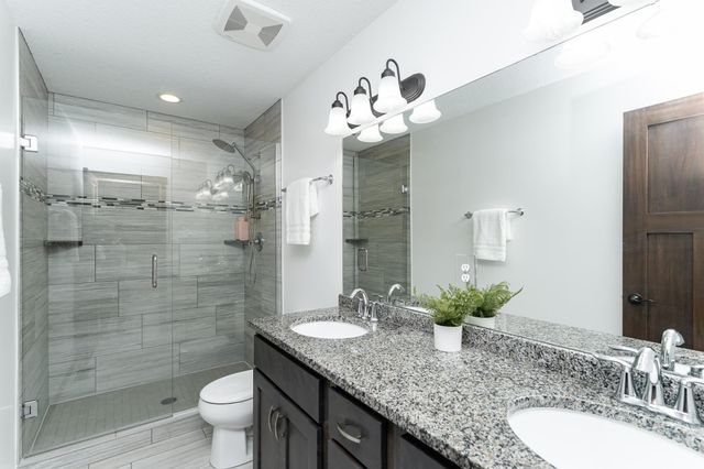 1421 Tunbridge Place NE, Byron, MN 55920