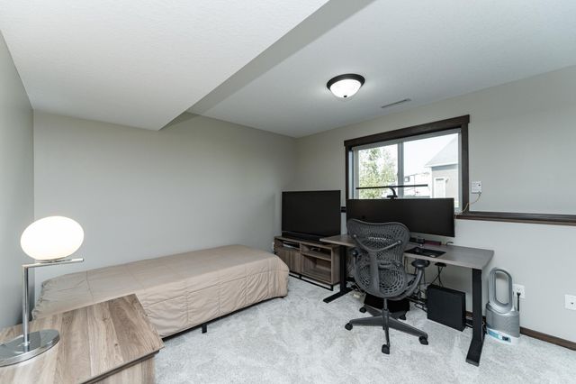 1421 Tunbridge Place NE, Byron, MN 55920