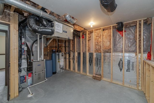 1421 Tunbridge Place NE, Byron, MN 55920