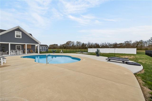 4008 Michael DR, Suffolk, VA 23432