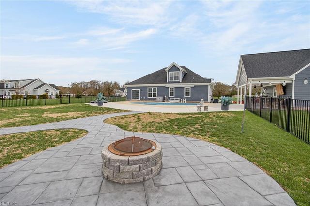 4008 Michael DR, Suffolk, VA 23432