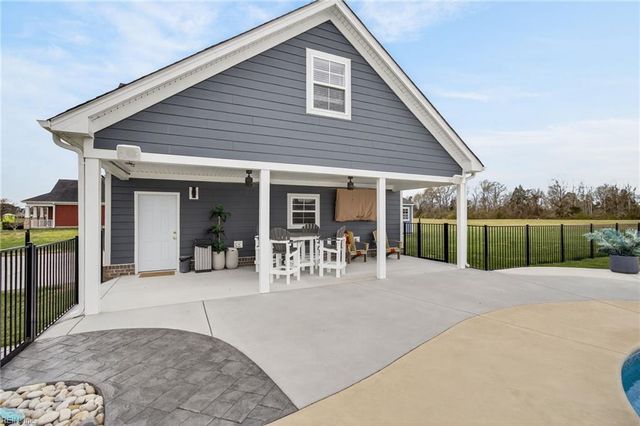 4008 Michael DR, Suffolk, VA 23432