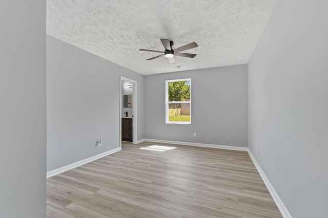8019 Cooper Dr, Murfreesboro, TN 37129