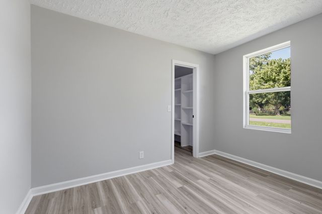 8019 Cooper Dr, Murfreesboro, TN 37129