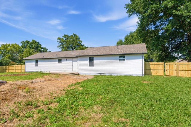 8019 Cooper Dr, Murfreesboro, TN 37129