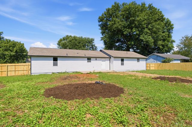 8019 Cooper Dr, Murfreesboro, TN 37129
