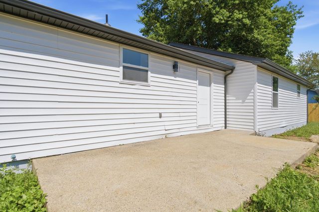 8019 Cooper Dr, Murfreesboro, TN 37129