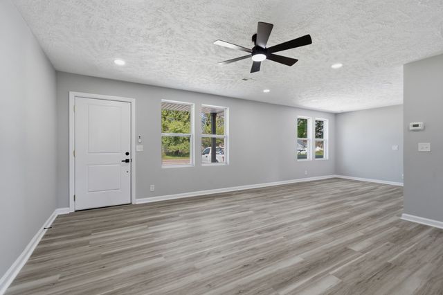 8019 Cooper Dr, Murfreesboro, TN 37129