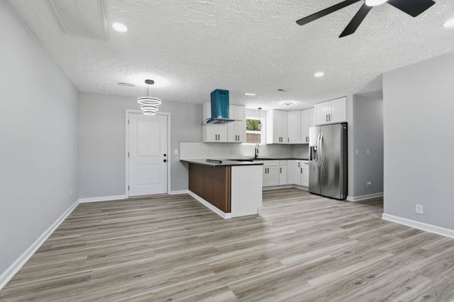 8019 Cooper Dr, Murfreesboro, TN 37129