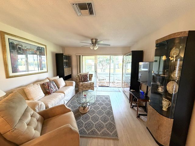 2541 Red Hibiscus Boulevard 31-B, Delray Beach, FL 33445