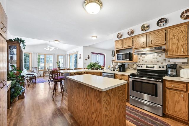 S77W16864 Casey DRIVE, Muskego, WI 53150