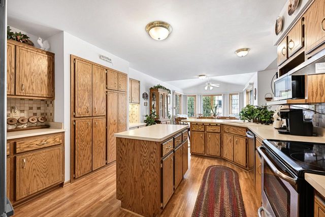 S77W16864 Casey DRIVE, Muskego, WI 53150