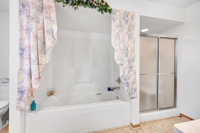 S77W16864 Casey DRIVE, Muskego, WI 53150