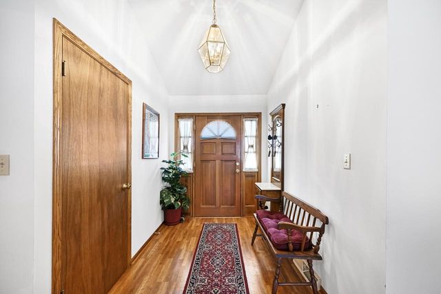 S77W16864 Casey DRIVE, Muskego, WI 53150