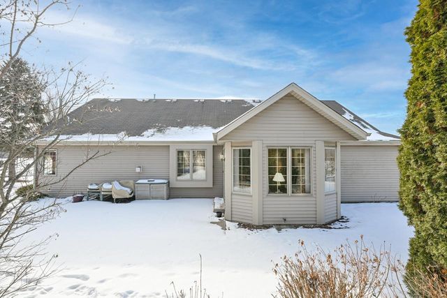 S77W16864 Casey DRIVE, Muskego, WI 53150