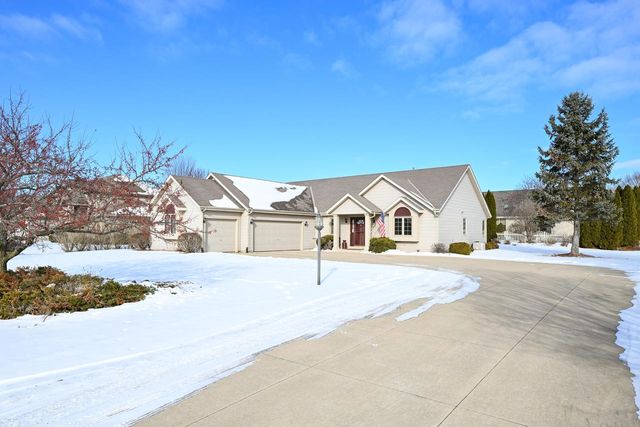 S77W16864 Casey DRIVE, Muskego, WI 53150