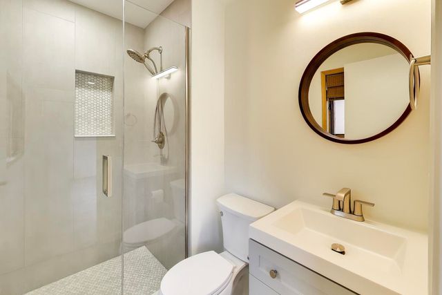 1209 E Davis Street E 3, Arlington Heights, IL 60005