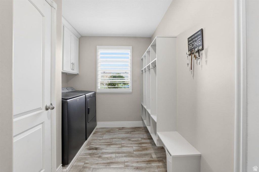 Image 37 of property listing at 2026 W RANCH RD, Farmington, UT 84025