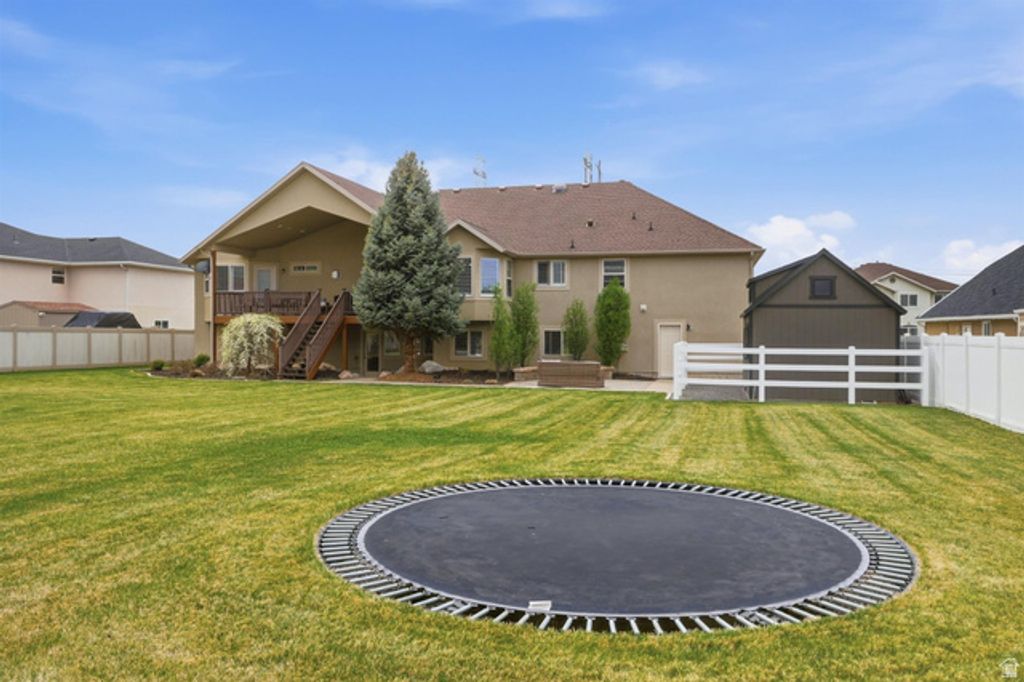 Image 53 of property listing at 2026 W RANCH RD, Farmington, UT 84025