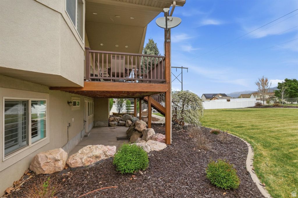 Image 56 of property listing at 2026 W RANCH RD, Farmington, UT 84025