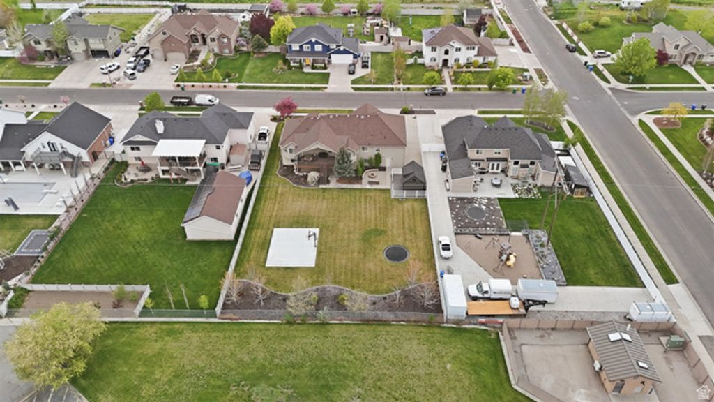 Image 70 of property listing at 2026 W RANCH RD, Farmington, UT 84025