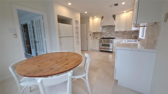 826 Heights Blvd, Houston, TX 77007