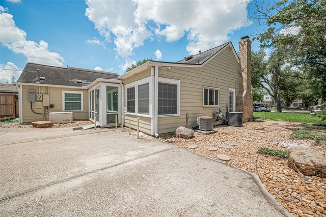 826 Heights Blvd, Houston, TX 77007