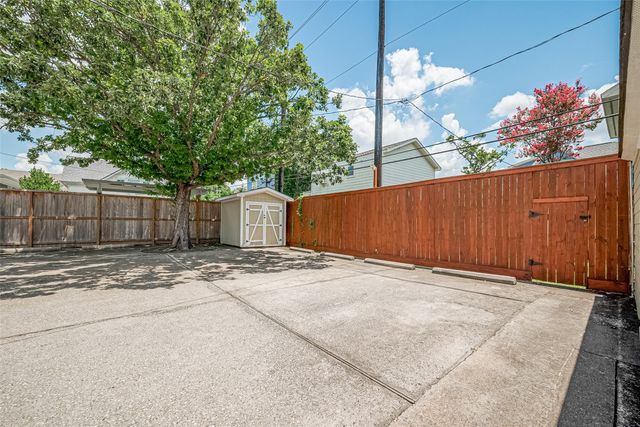 826 Heights Blvd, Houston, TX 77007