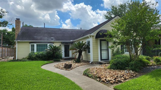 826 Heights Blvd, Houston, TX 77007