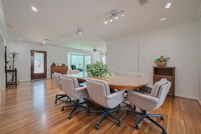 826 Heights Blvd, Houston, TX 77007