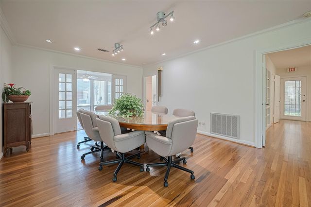 826 Heights Blvd, Houston, TX 77007