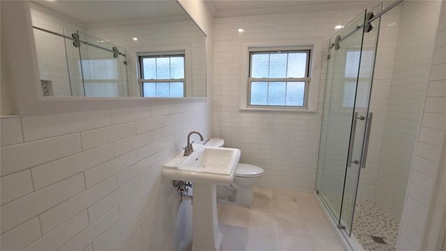 826 Heights Blvd, Houston, TX 77007