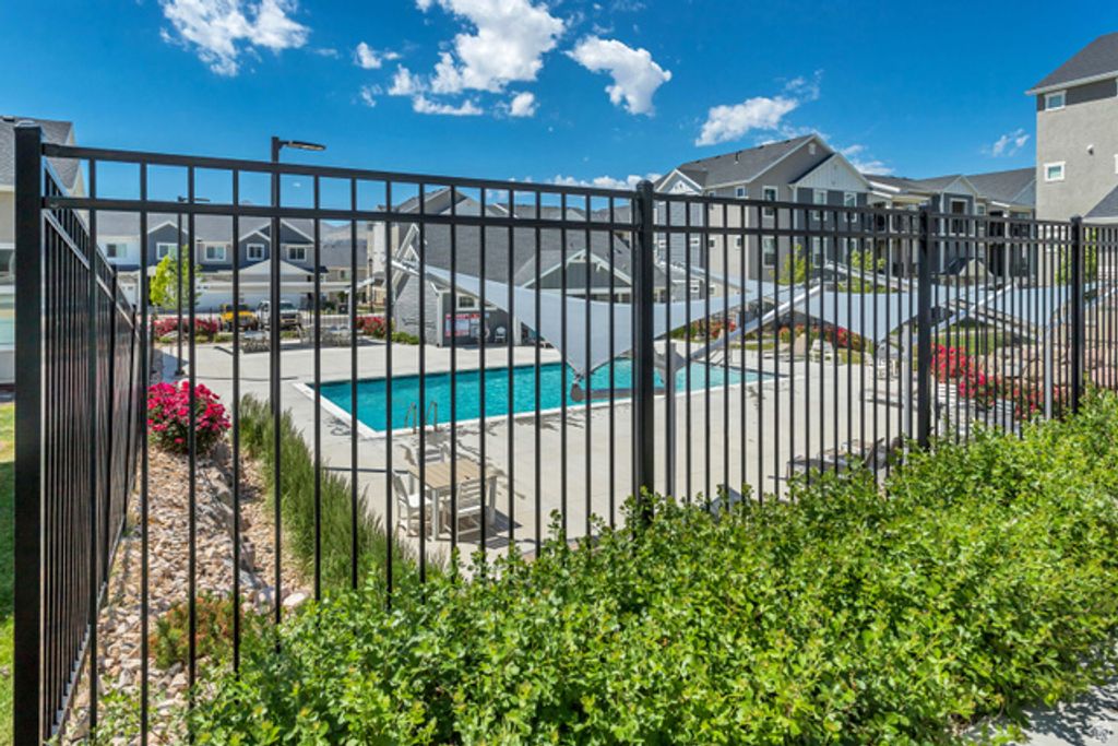 Image 23 of property listing at 1776 W NEWCASTLE LN #A302, Saratoga Springs, UT 84045